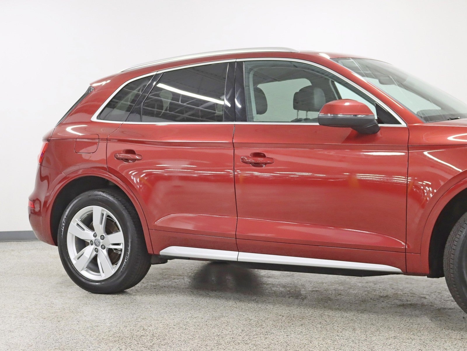 2018 Audi Q5 Premium Plus Nav Back up Camera Pano Leather Bang And Olufsen Sound Loaded