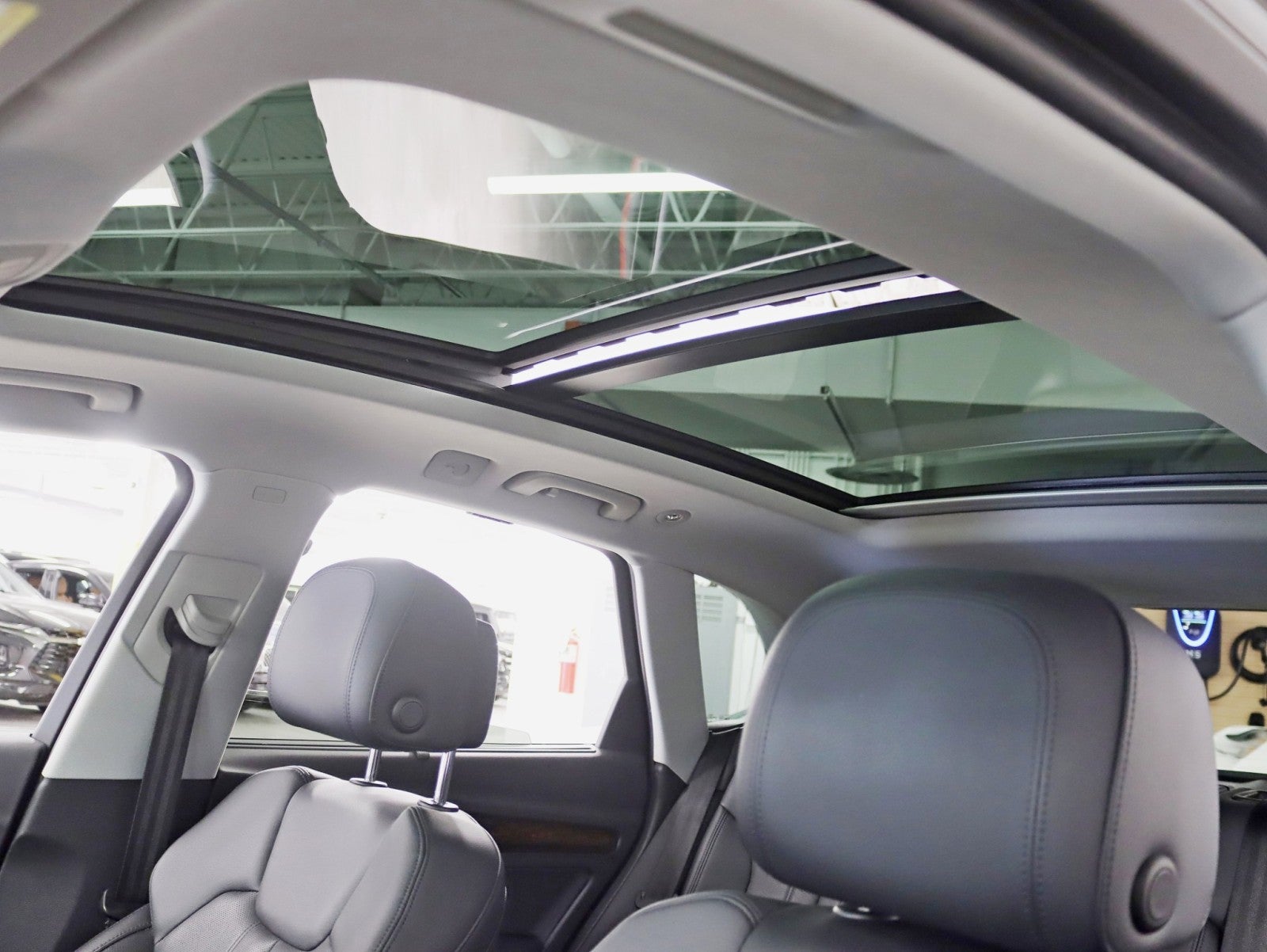 2018 Audi Q5 Premium Plus Nav Back up Camera Pano Leather Bang And Olufsen Sound Loaded