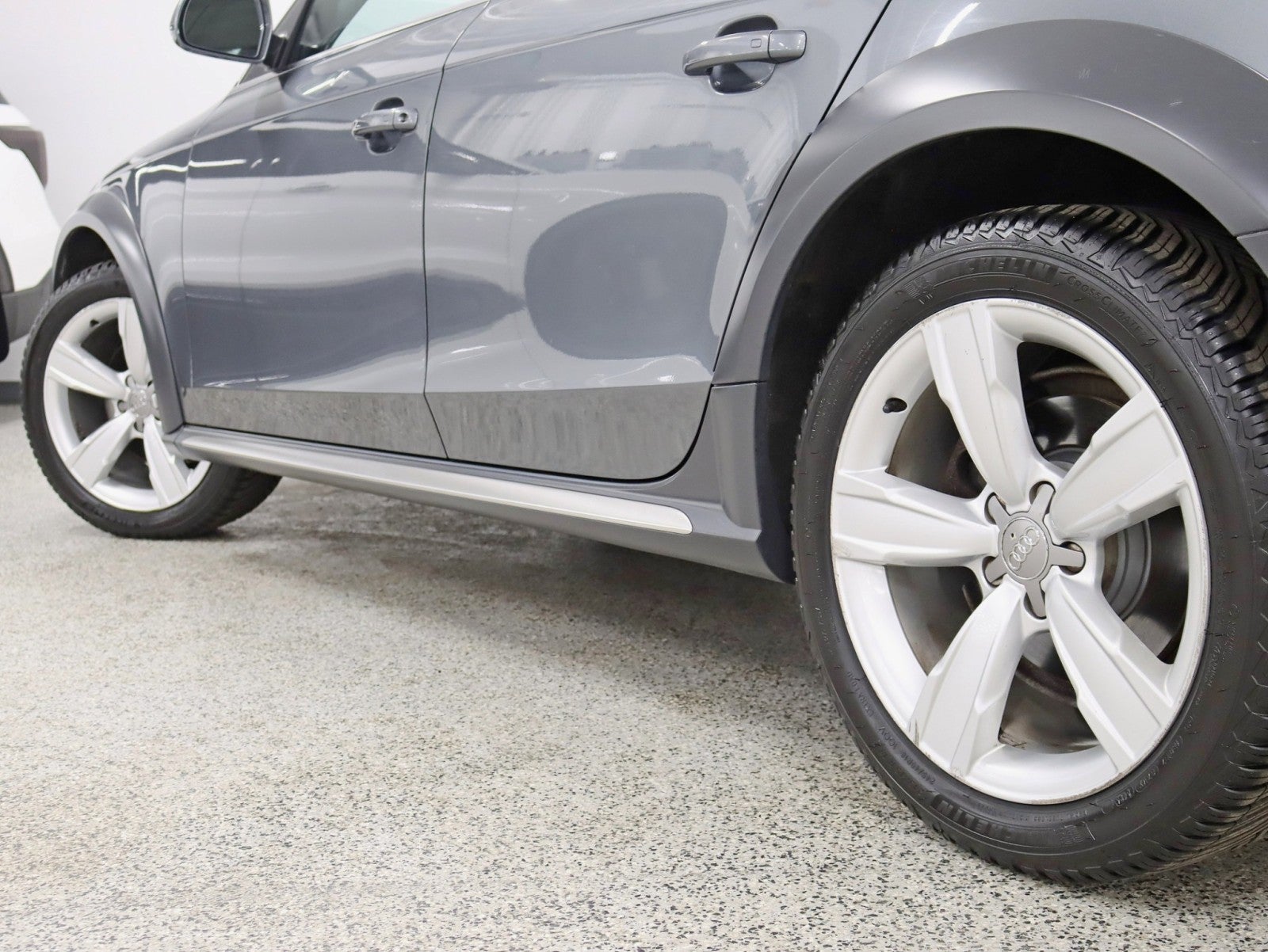 2013 Audi allroad Premium Plus AWD Navi Rear Camera Pano Roof Keyless Go Xenons