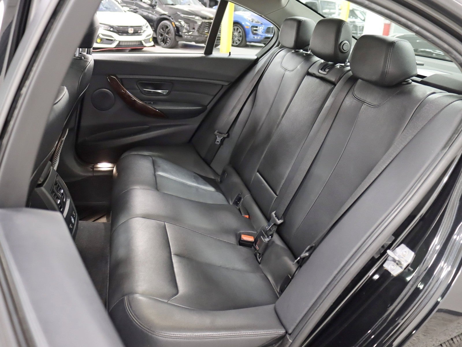 2015 BMW 328i xDrive 2 Owner Tech Pkg Premium Pkg Driver Assist Cold Weather Pkg Loaded