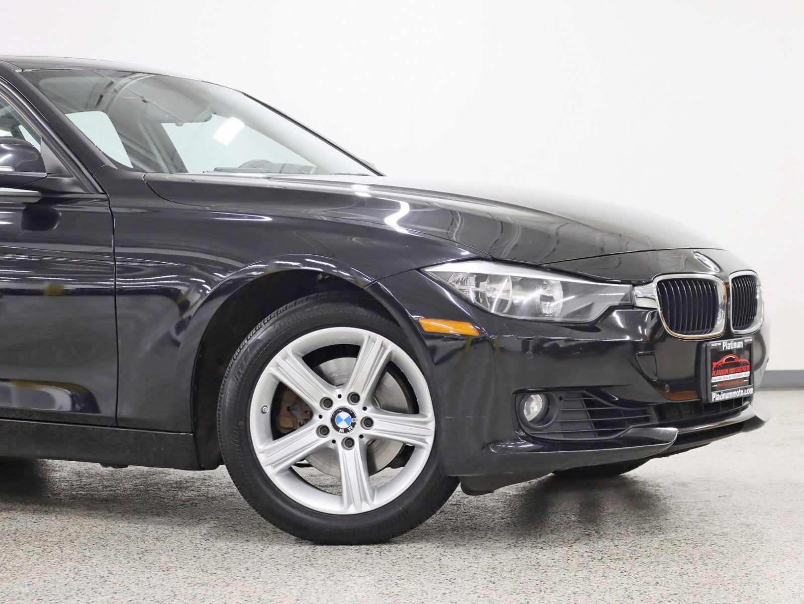 2015 BMW 328i xDrive 2 Owner Tech Pkg Premium Pkg Driver Assist Cold Weather Pkg Loaded