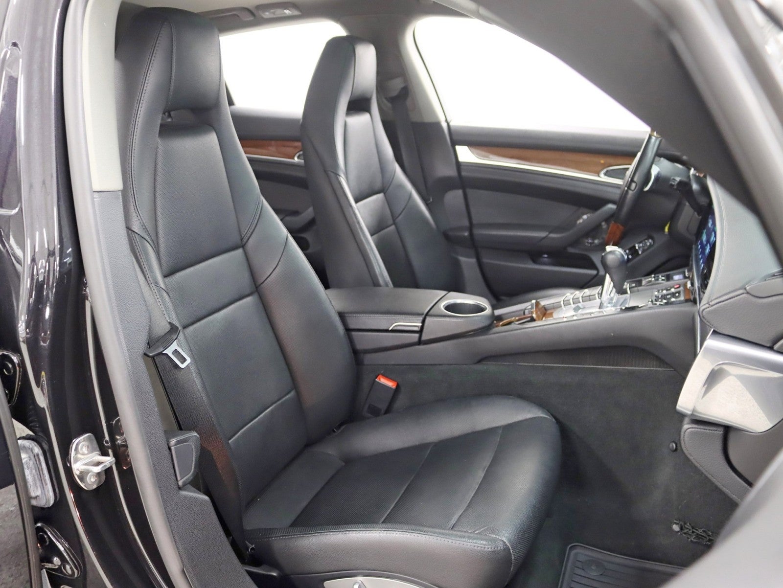 2011 Porsche Panamera S 24in Vellano's Big Screen Custom Stereo Fully Loaded