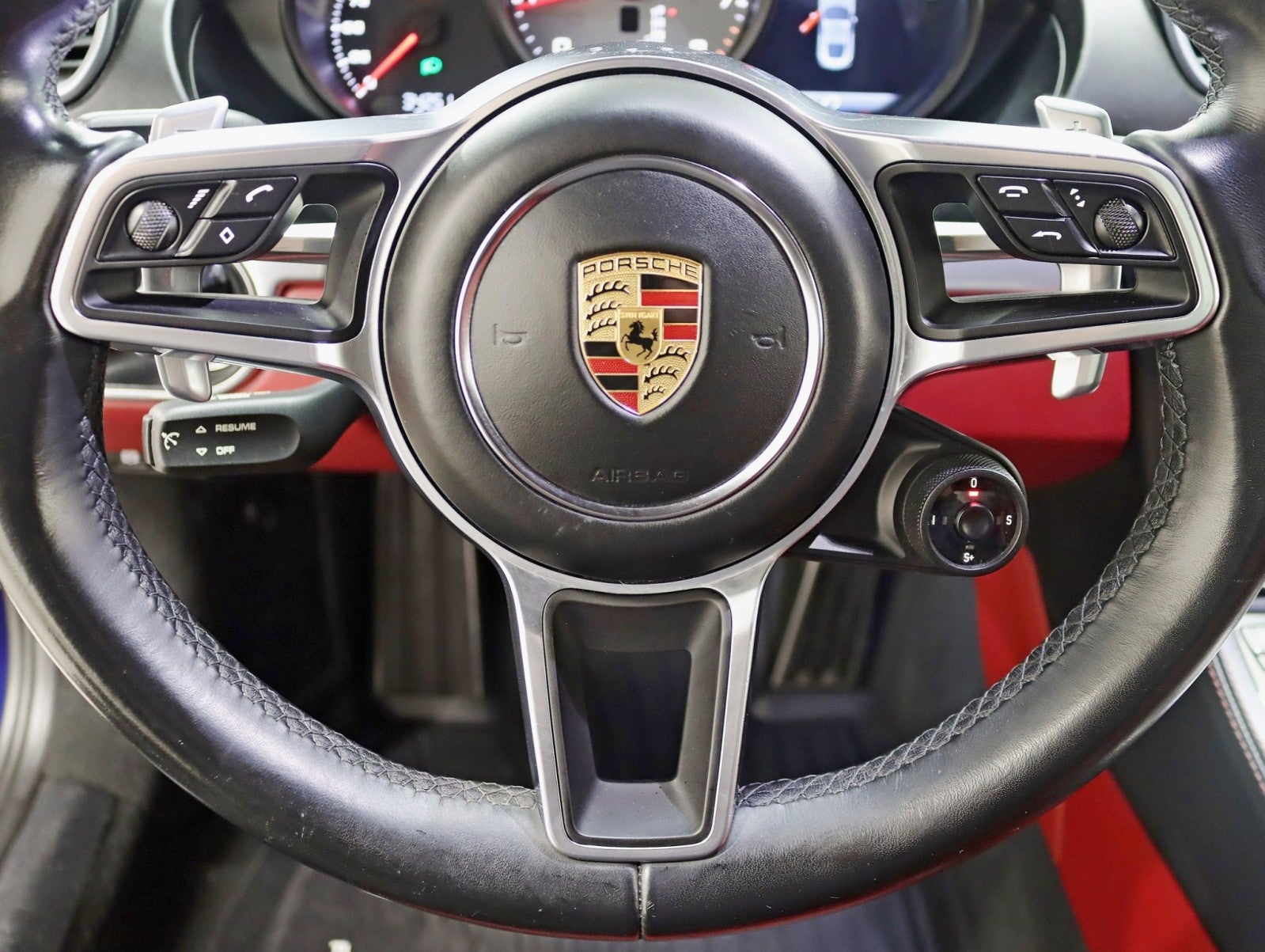 2022 Porsche 718 Cayman S 1 Owner PDK Premium Pkg Sport Chrono Pkg Sport Seats Loaded