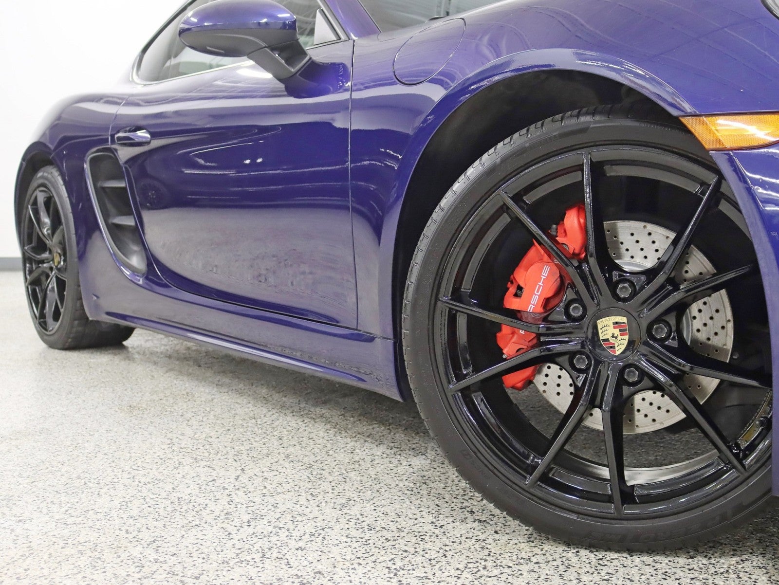 2022 Porsche 718 Cayman S 1 Owner PDK Premium Pkg Sport Chrono Pkg Sport Seats Loaded
