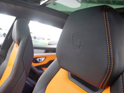 2021 Lamborghini Urus Pearl Capsule Pearl Capsule