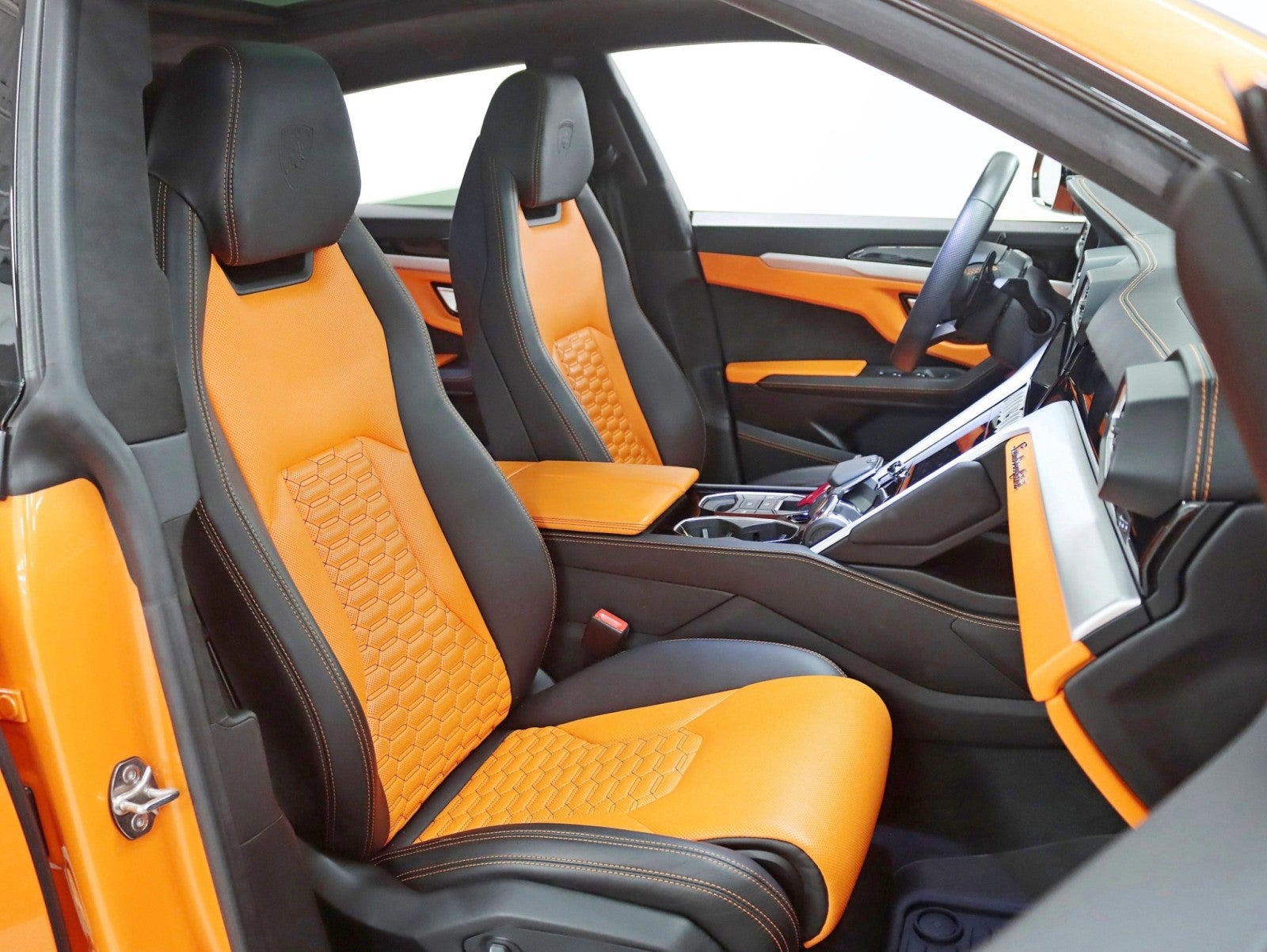 2021 Lamborghini Urus Pearl Capsule Pearl Capsule