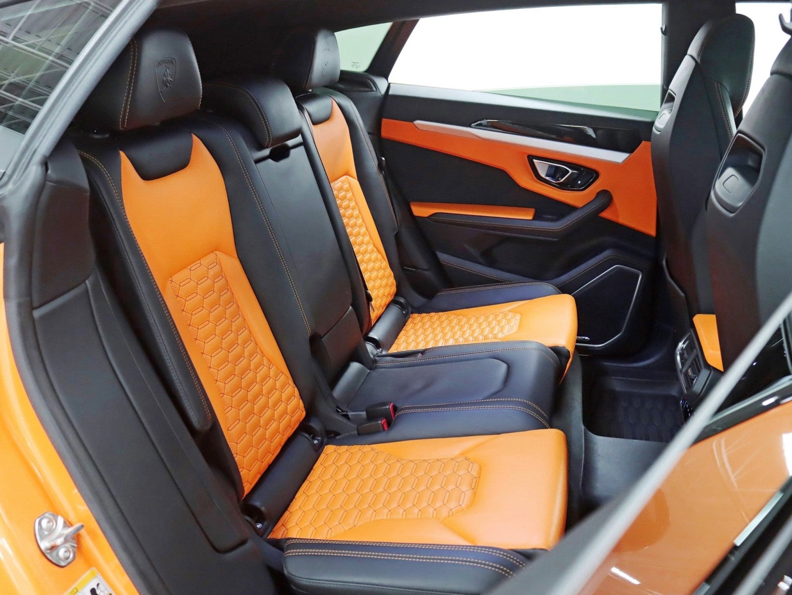 2021 Lamborghini Urus Pearl Capsule Pearl Capsule
