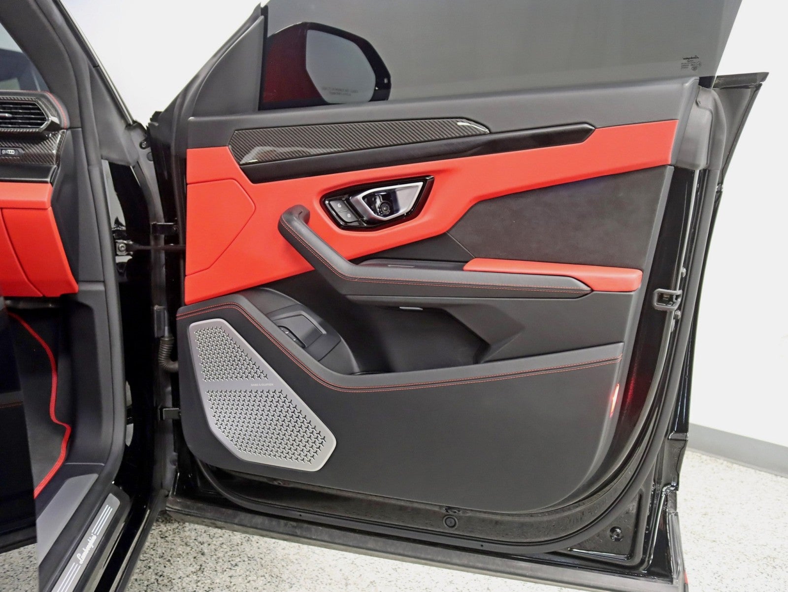 2022 Lamborghini Urus 1016 Carbon Widebody 24in Velos Wheels Rear TV's Custom Stereo Fully Loaded