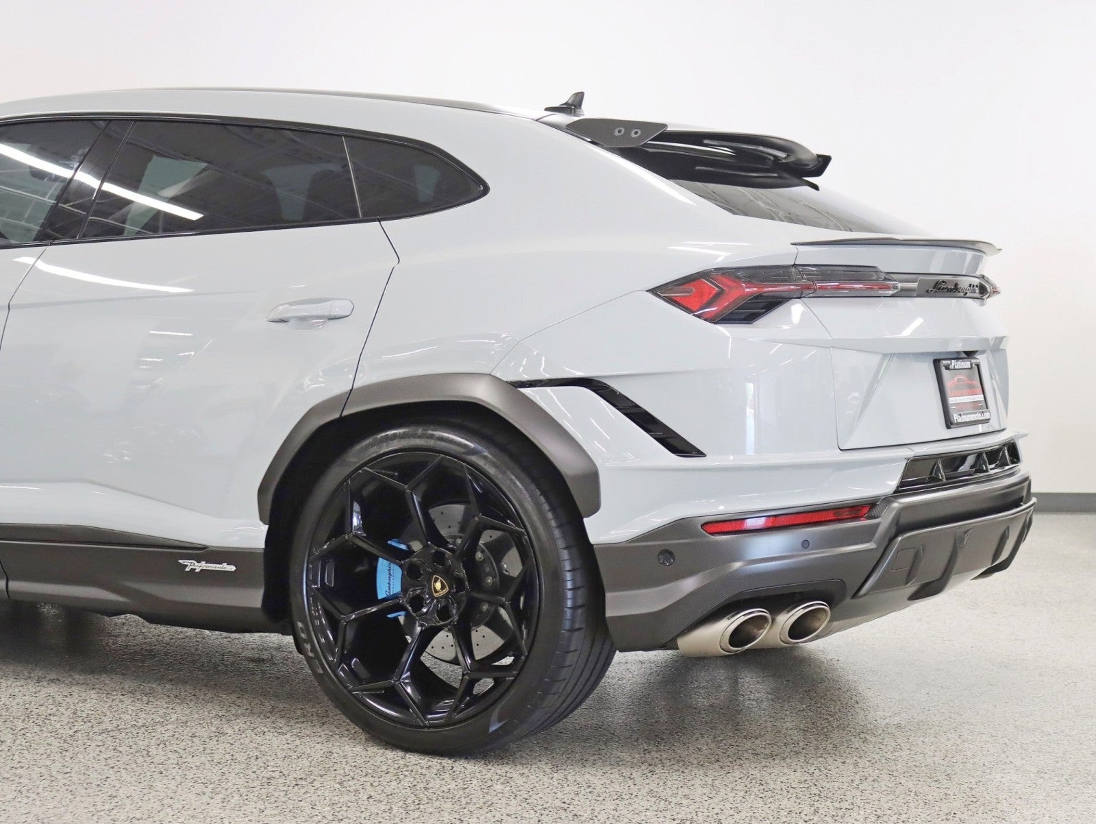 2023 Lamborghini Urus Full PPF/Performante Carbon Interior/Exterior Pkg Rear TV's Night Vision 4-Place Seat B&O Sound